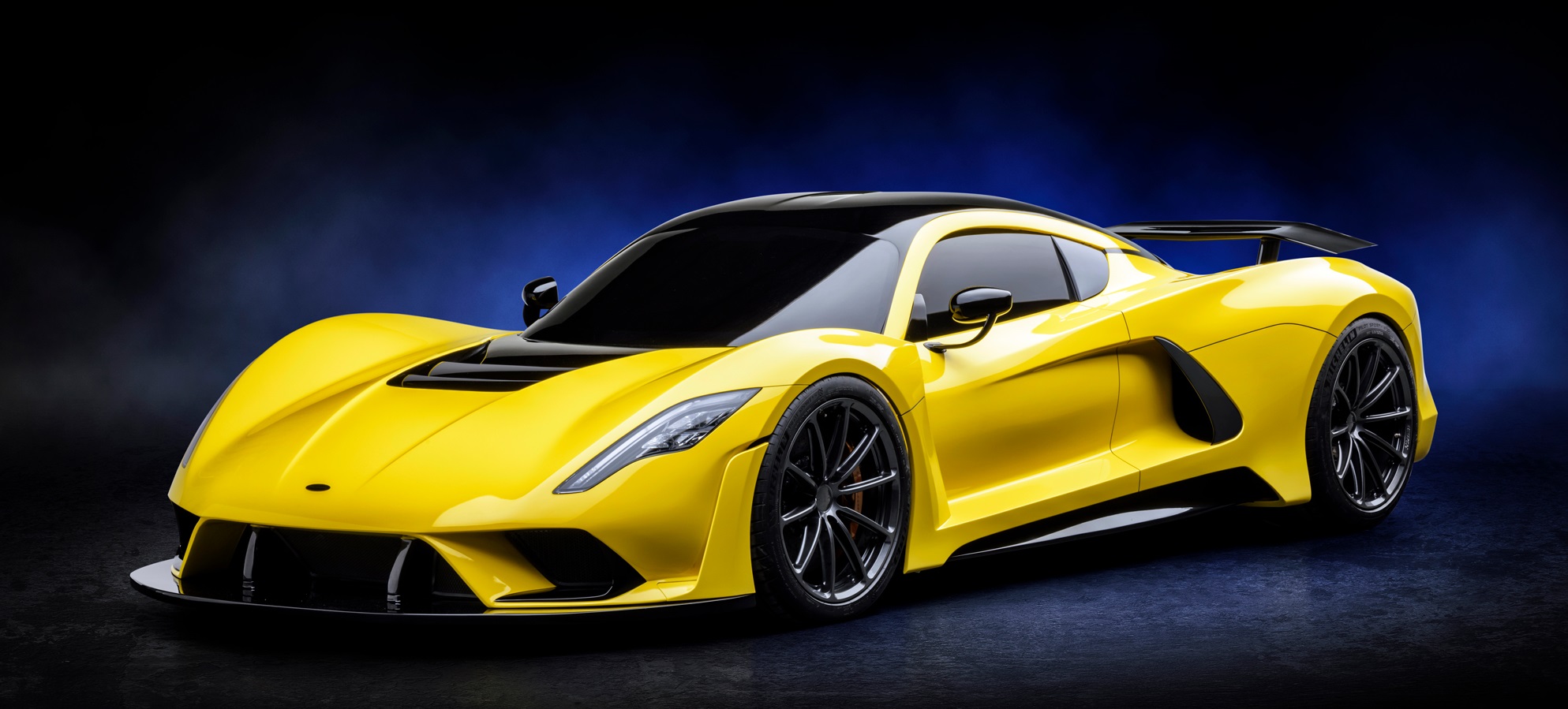 Dünyanın En Hızlı Arabası Mı? Hennessey Venom F5, 500 km hız iddiasında.