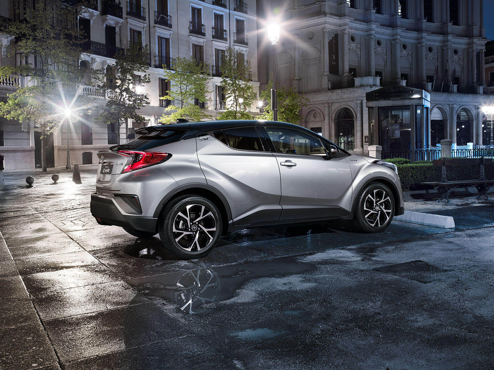 Toyota CHR incelemesi